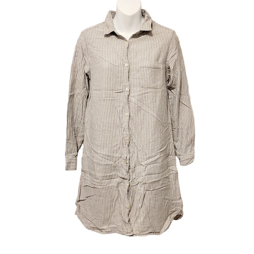 2/$20 Vintage Y2K Grey & White Stripes Buttons Down Shirt Top Size: M